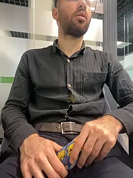 Snapshot of speddy34 chatting on October 2025 06:34:02 AM speddy34 online show from October 2025 06:34:02 AM