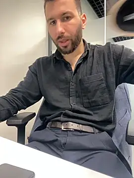 Snapshot of speddy34 chatting on October 2025 06:36:01 AM speddy34 online show from October 2025 06:36:01 AM