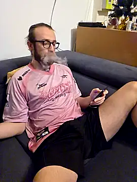 Loopertz online show from April 2026 10:03:01 PM