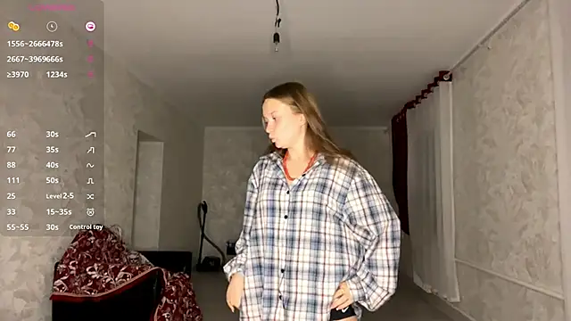 Snapshot of CharlynDini chatting on September 2025 03:14:01 PM CharlynDini online show from September 2025 03:14:01 PM