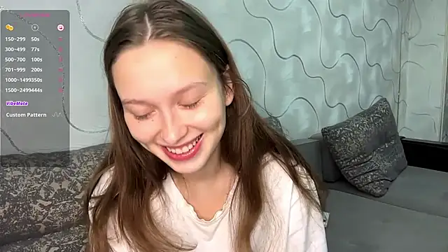 Snapshot of CharlynDini chatting on November 2025 03:13:02 PM CharlynDini online show from November 2025 03:13:02 PM