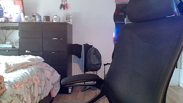 Snapshot of Prill940 chatting on September 2025 06:37:01 AM Prill940 online show from September 2025 06:37:01 AM