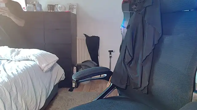 Snapshot of Prill940 chatting on September 2025 06:51:01 AM Prill940 online show from September 2025 06:51:01 AM