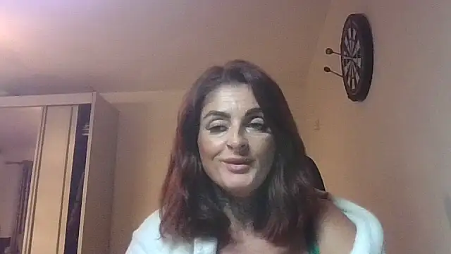 Snapshot of IrishmilfAnna chatting on September 2025 07:46:02 PM IrishmilfAnna online show from September 2025 07:46:02 PM