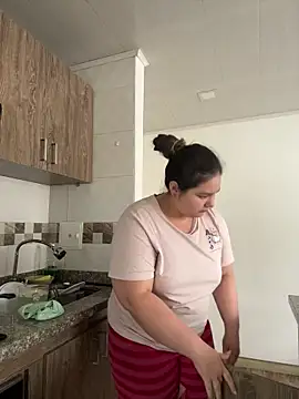 PortuPAWG online show from May 2026 08:05:02 PM