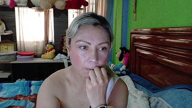  Charlize theron  online show from February 2026 08:45:02 PM