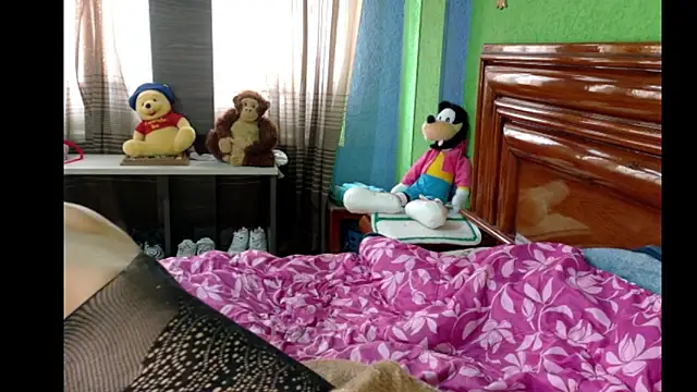  Charlize theron  online show from April 2026 07:27:01 PM