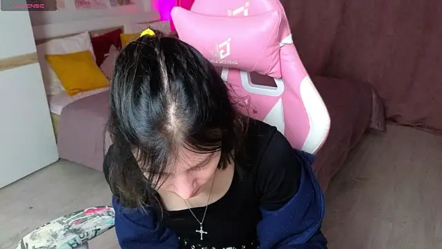 EllinEverly online show from March 2026 09:01:02 PM