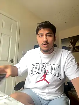 Snapshot of mixedcouplee69 chatting on October 2025 12:39:02 PM mixedcouplee69 online show from October 2025 12:39:02 PM