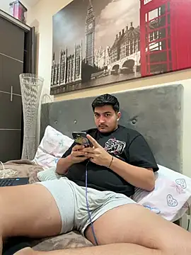 Snapshot of mixedcouplee69 chatting on November 2025 11:04:02 PM mixedcouplee69 online show from November 2025 11:04:02 PM