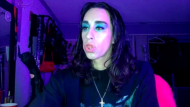 xoFrankie online show from October 2025 04:25:02 AM