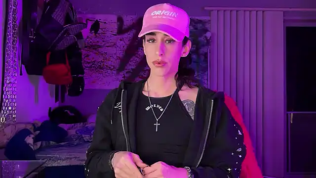 xoFrankie online show from February 2026 05:08:02 AM