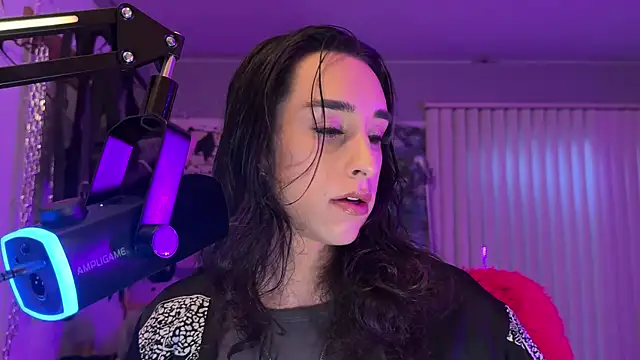 xoFrankie online show from April 2026 01:32:01 AM