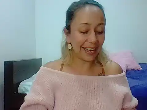 leah susman online show from December 2025 01:47:02 AM