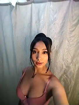 Snapshot of Ella_rr chatting on September 2025 03:17:01 AM Ella rr online show from September 2025 03:17:01 AM