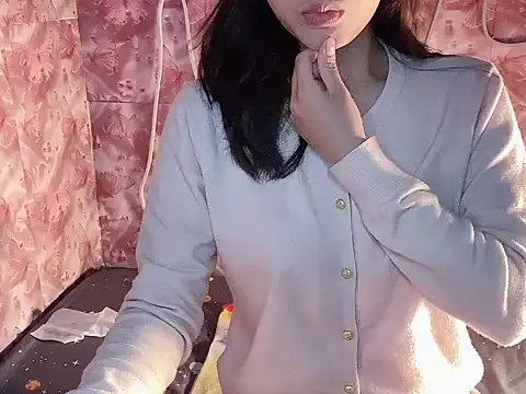 Snapshot of Miumiu028 chatting on March 2026 02:21:01 PM Miumiu028 online show from March 2026 02:21:01 PM