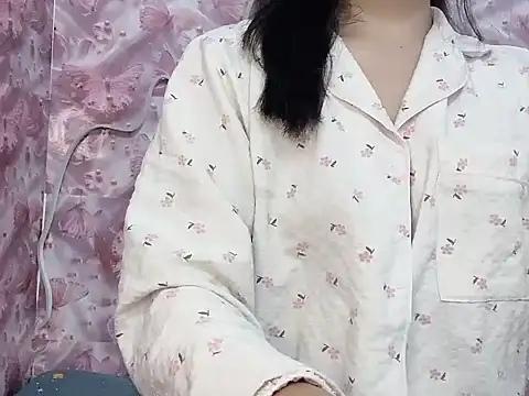 Snapshot of Miumiu028 chatting on April 2026 04:15:01 PM Miumiu028 online show from April 2026 04:15:01 PM