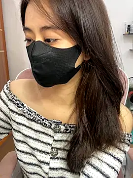 Mochi21 online show from November 2025 04:34:01 AM