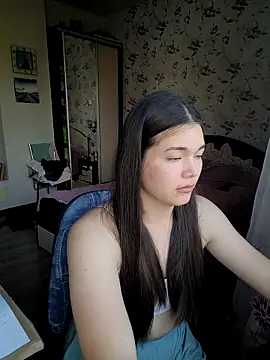 Snapshot of Albi_Glow chatting on September 2025 11:01:01 AM Albi Glow online show from September 2025 11:01:01 AM