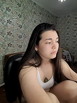 Snapshot of Albi_Glow chatting on September 2025 06:35:01 PM Albi Glow online show from September 2025 06:35:01 PM