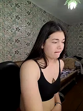 Snapshot of Albi_Glow chatting on September 2025 02:27:02 AM Albi Glow online show from September 2025 02:27:02 AM