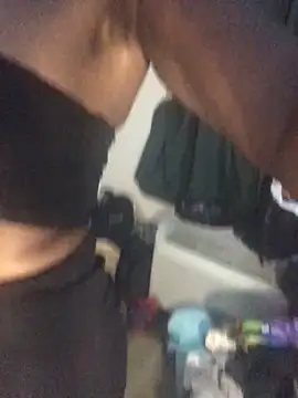 CinnaCakesss online show from February 2026 09:02:02 AM