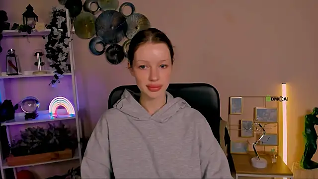 Snapshot of khloebeauty chatting on May 2026 05:46:01 AM khloebeauty online show from May 2026 05:46:01 AM
