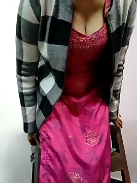 Snapshot of Rekha_89 chatting on January 2026 03:43:01 AM Rekha 89 online show from January 2026 03:43:01 AM