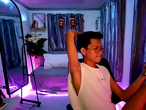 Skinny CumLoader69 online show from November 2025 06:18:02 PM