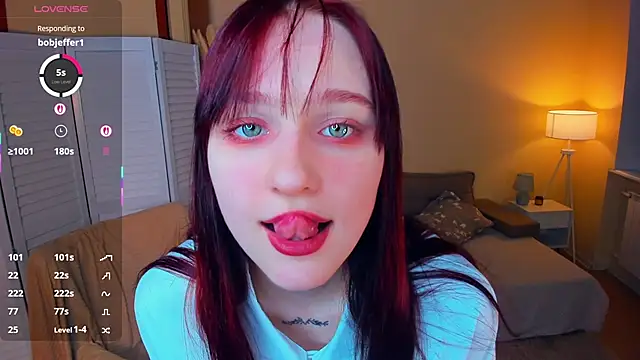 Snapshot of KatyKufel chatting on March 2026 07:06:02 PM KatyKufel online show from March 2026 07:06:02 PM