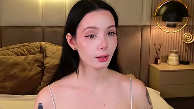 Goldy Stark online show from October 2025 08:41:01 PM