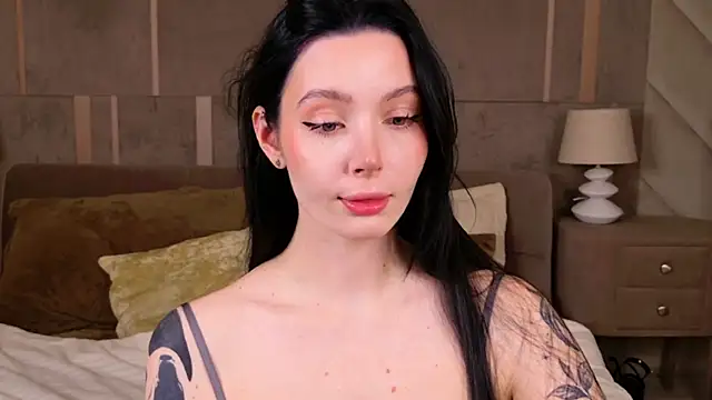 Goldy Stark online show from November 2025 08:43:01 PM