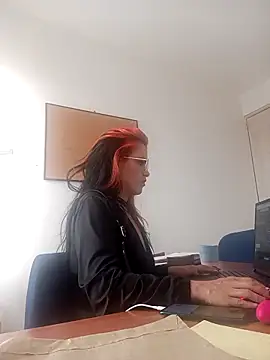 chloelabelle online show from November 2025 05:34:01 PM