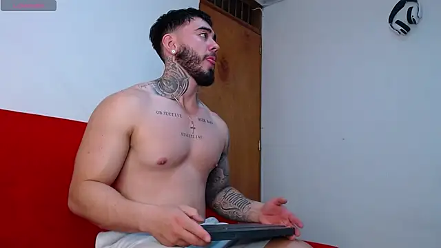 tommyblessd1 online show from September 2025 06:19:02 AM