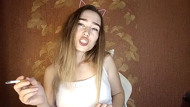 Awora Wolf online show from September 2025 05:25:02 PM