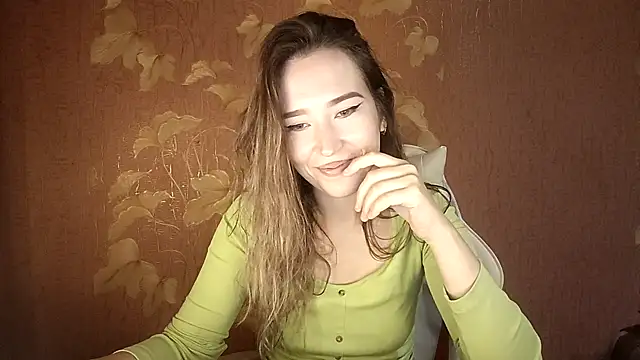 Awora Wolf online show from October 2025 08:40:02 PM