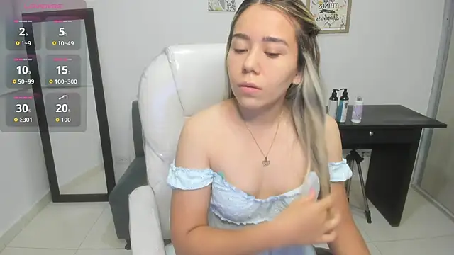 Aiilyn Ds online show from October 2025 09:40:01 AM