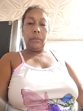 Naomi-Mature online show from October 2025 08:45:02 AM