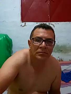 Snapshot of voyerista50 chatting on September 2025 05:52:02 AM voyerista50 online show from September 2025 05:52:02 AM