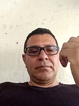 Snapshot of voyerista50 chatting on September 2025 06:10:01 PM voyerista50 online show from September 2025 06:10:01 PM