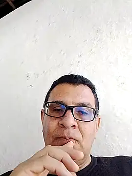 Snapshot of voyerista50 chatting on October 2025 06:16:02 PM voyerista50 online show from October 2025 06:16:02 PM