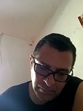 Snapshot of voyerista50 chatting on November 2025 07:23:02 PM voyerista50 online show from November 2025 07:23:02 PM