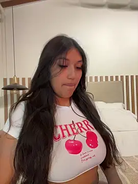 SharaRous online show from July 2026 10:23:01 PM