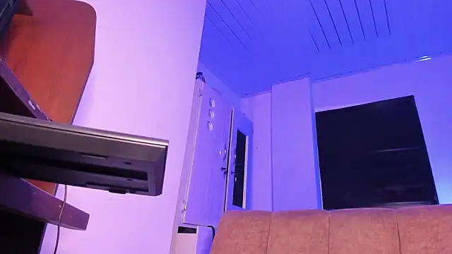 Snapshot of Cj_davis_ chatting on April 2026 11:20:02 PM Cj davis online show from April 2026 11:20:02 PM