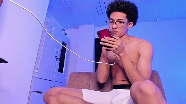 Snapshot of Cj_davis_ chatting on April 2026 01:27:01 AM Cj davis online show from April 2026 01:27:01 AM