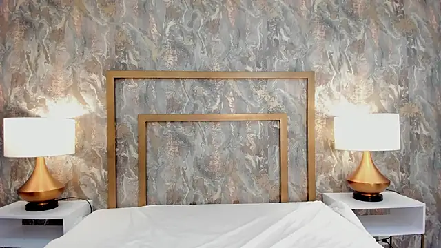 DannaBelucci online show from November 2025 08:32:01 PM