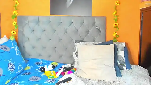 nahiroby ebony online show from July 2026 02:19:02 PM