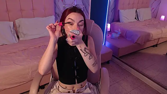 Red kytty6 online show from February 2026 03:28:02 AM