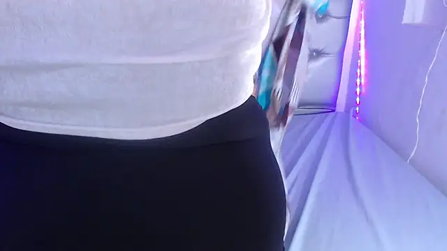 ebony NeighborMoans online show from September 2025 03:11:01 AM