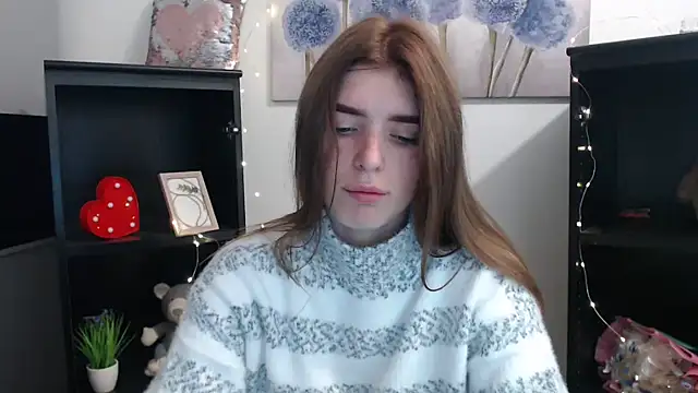 JuiceLips   online show from October 2025 01:32:01 PM